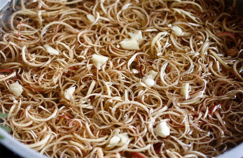Cách nấu lẩu ốc bươu chua cay (hình 5)