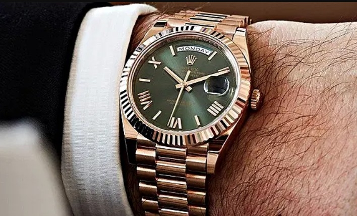 cách nhận biết đồng hồ Rolex chính hãng 2