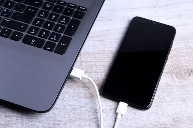 sạc pin iPhone đúng cách 8