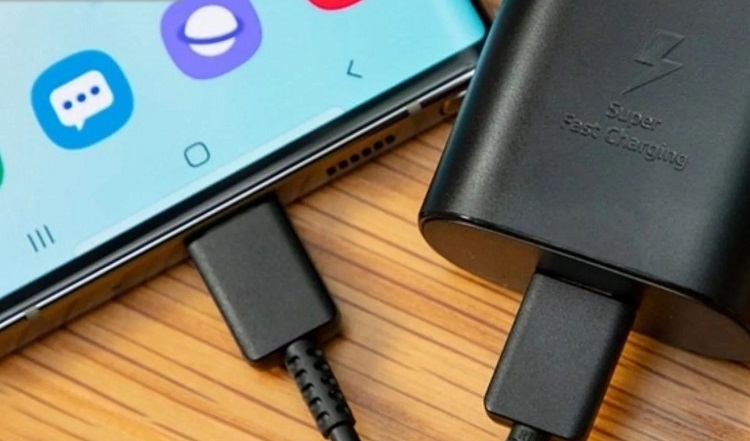 Cách sạc pin Samsung (Hình 1)