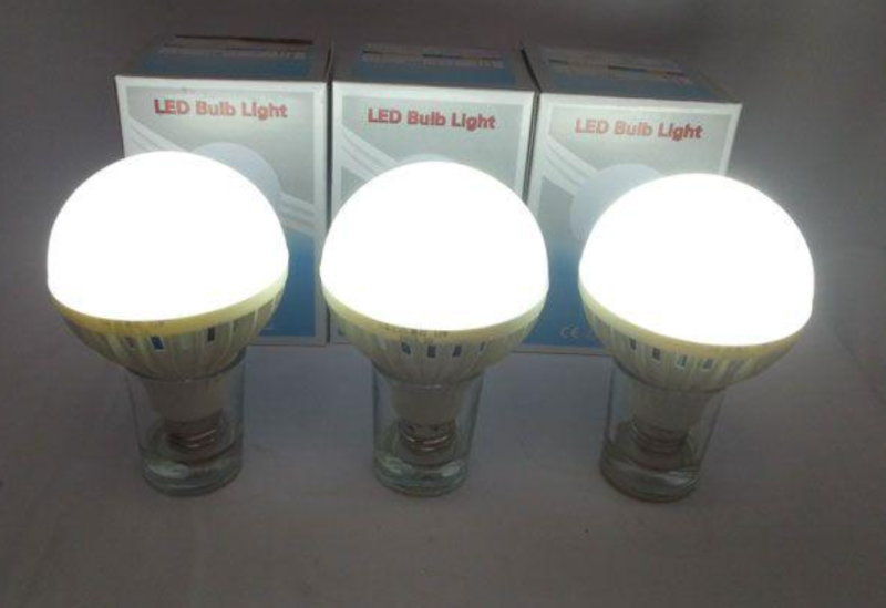 Cách sử dụng đèn tích điện - hình 5