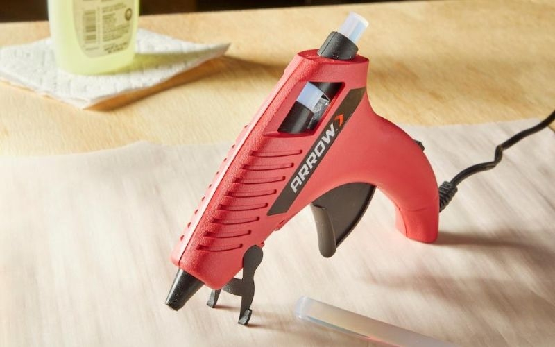 Kiểm tra súng bắn keo trước khi sử dụng