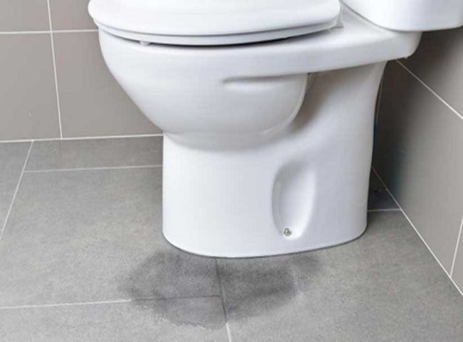 cách sửa bồn cầu bị rỉ nước 1