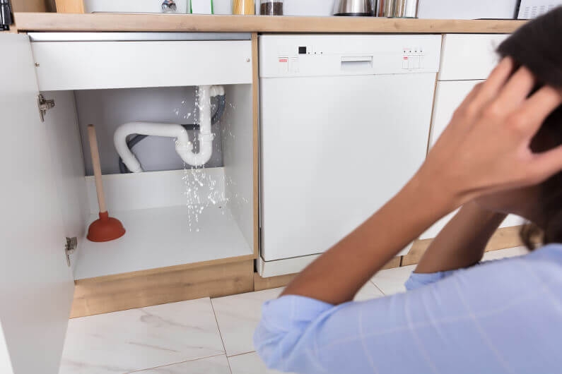 cách sửa vòi nước rửa chén bị rỉ nước 2
