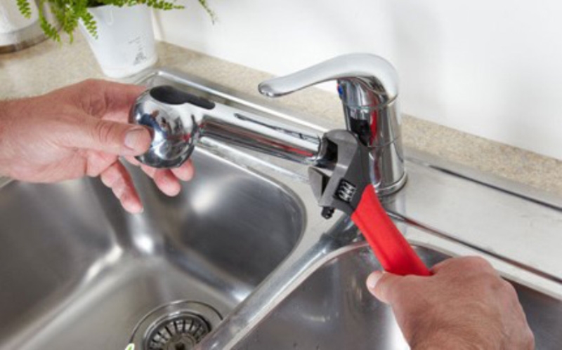 cách sửa vòi nước nóng lạnh chảy yếu - hình 6