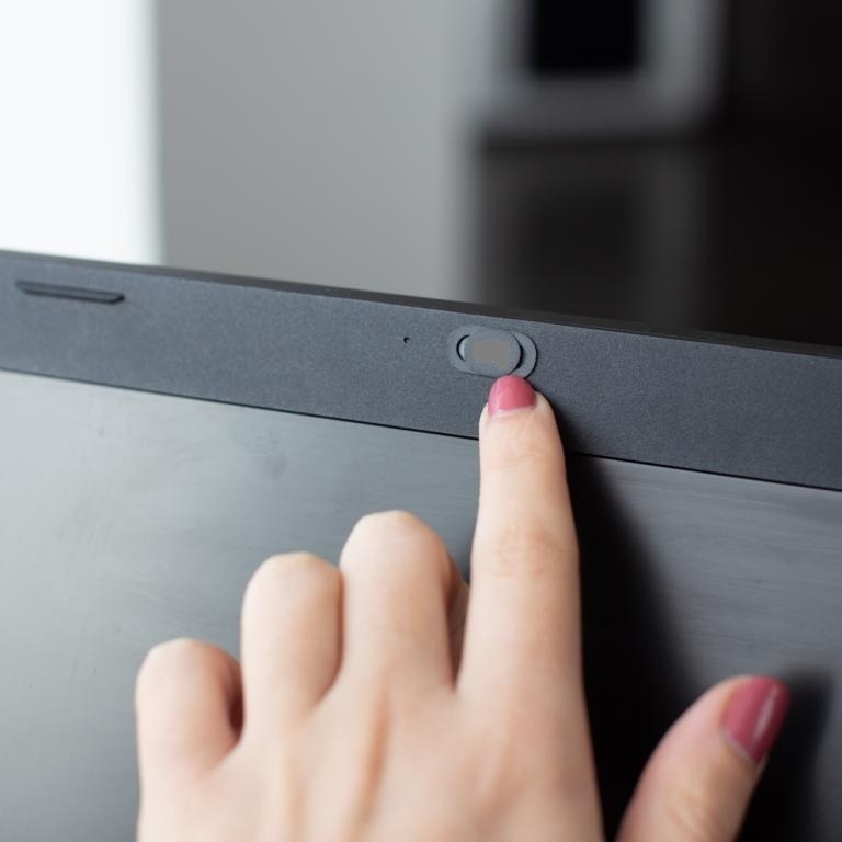 Cách tắt nhanh camera laptop hình 11