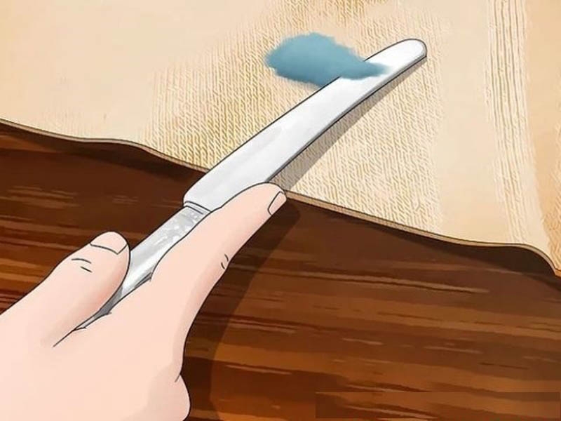 cách tẩy keo dán logo trên áo - hình 2