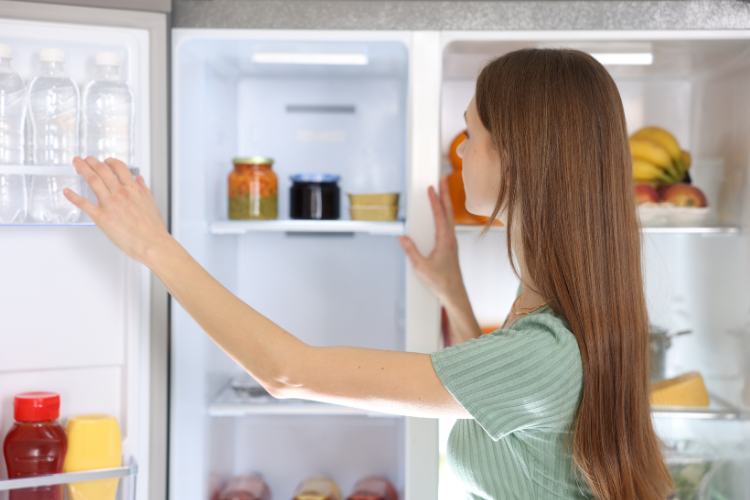 c&aacute;ch tự sửa gioăng tủ lạnh bị hỏng h&igrave;nh 5