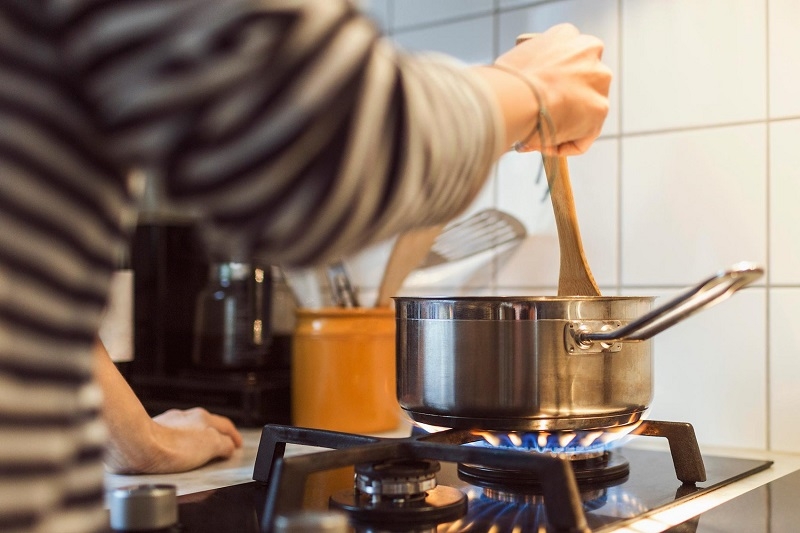 Cách vệ sinh bếp gas âm ảnh 5