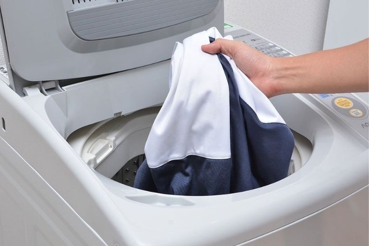Cách vệ sinh máy giặt Aqua 7kg giúp quần áo của gia đình sạch sẽ và thơm tho hơn