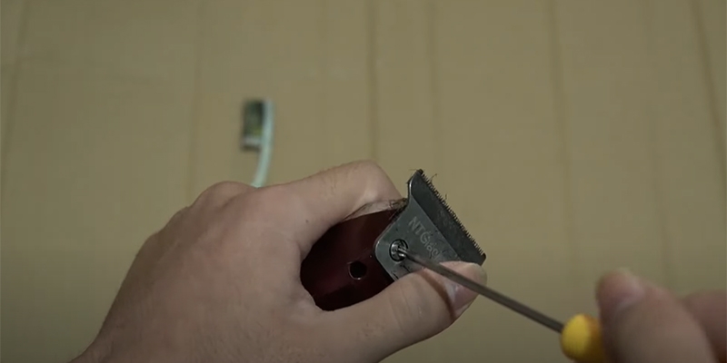 C&aacute;ch vệ sinh t&ocirc;ng đơ 9