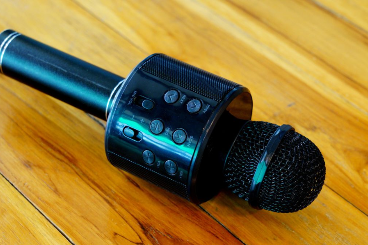 C&agrave;i đặt micro Bluetooth tr&ecirc;n điện thoại th&ocirc;ng minh để h&aacute;t karaoke h&igrave;nh 5