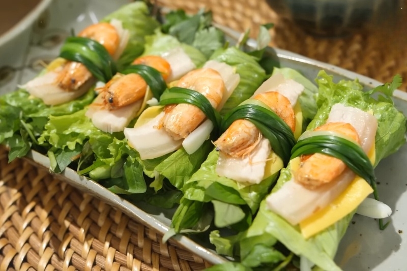 cải xanh cuốn tôm thịt 9