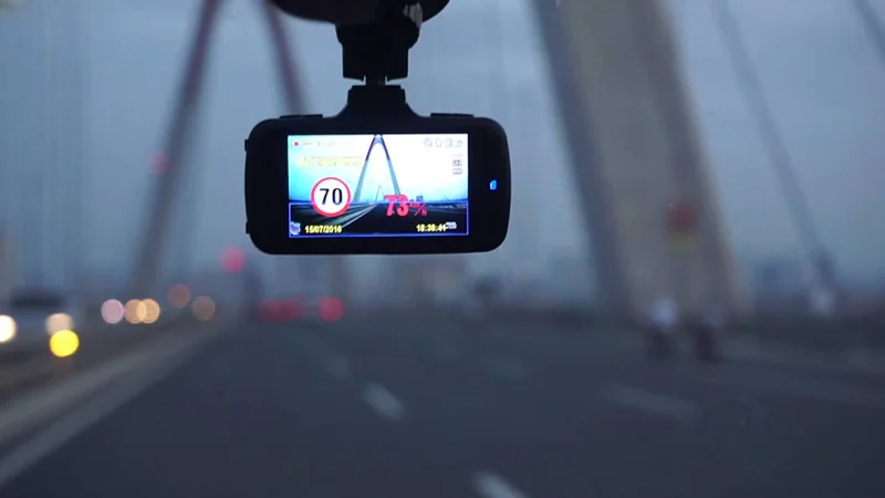 loi camera hanh trinh bi nguoc hinh la gi
