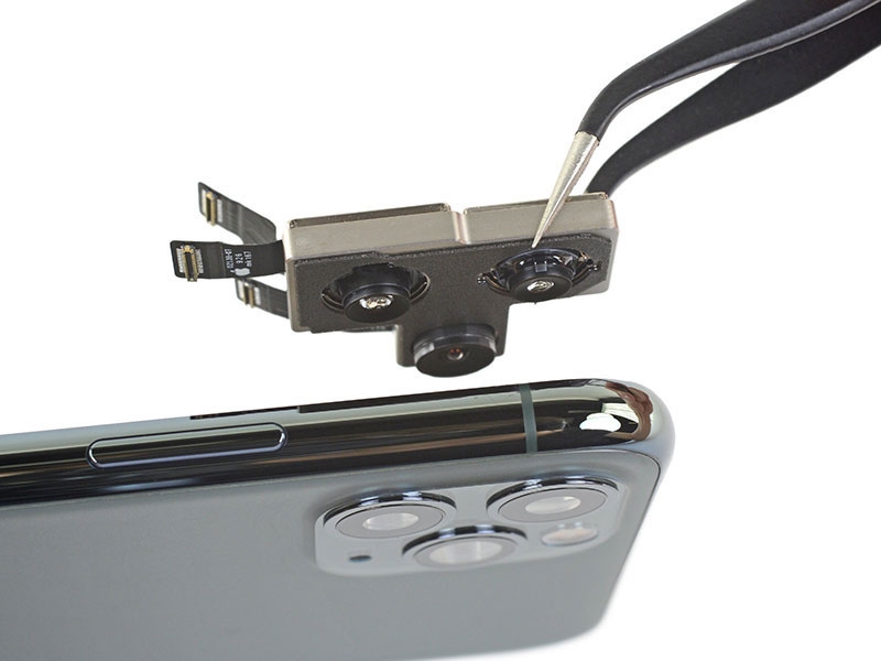 Camera sau iPhone bị mờ hình 5
