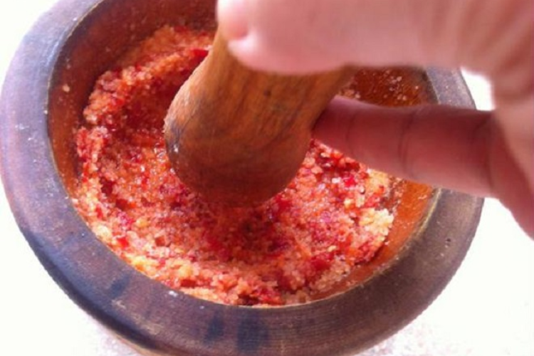 Càng cua đồng rang muối ớt hình 6
