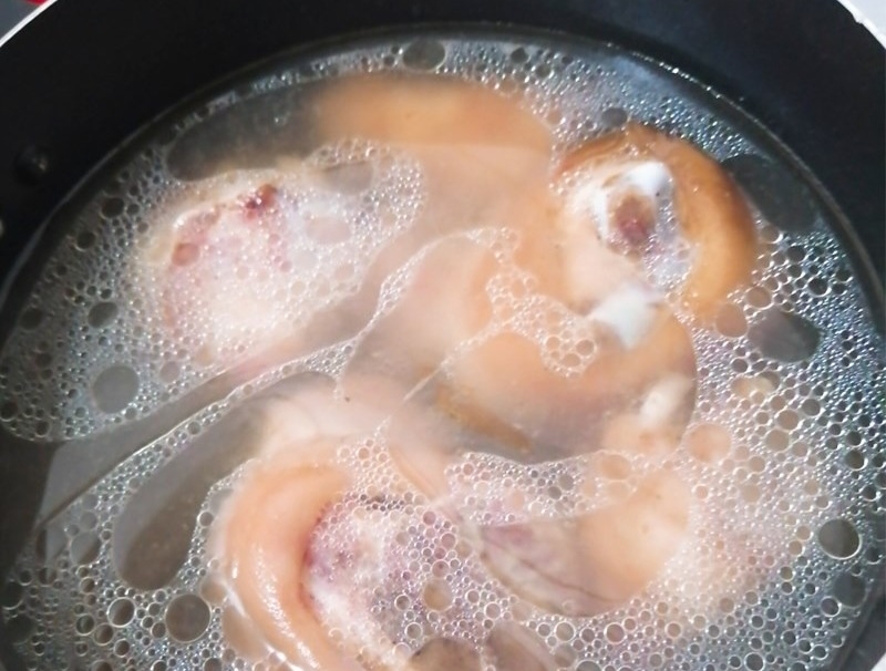 Canh chua giò heo 6