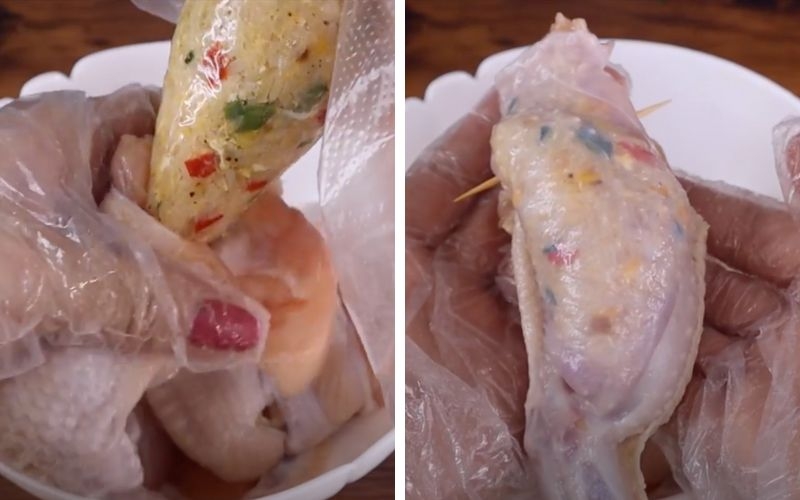 Nhồi cơm chiên vào cánh gà