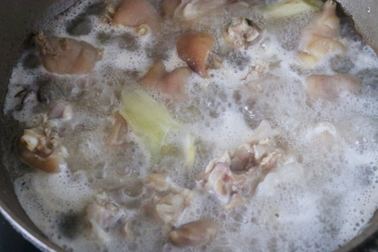 canh móng giò hầm đu đủ 5