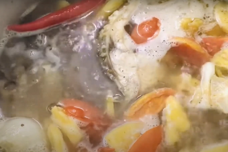 Bước 5: Nấu canh riêu 2