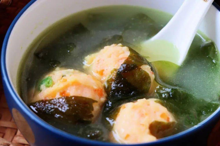 Canh rong biển nấu tôm viên hình 6