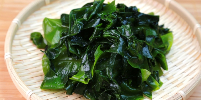 Canh rong biển thịt bò đậu hũ nấm kim châm 3