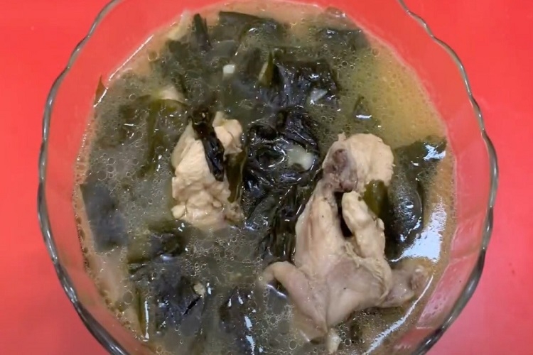 canh rong biển thịt gà 6
