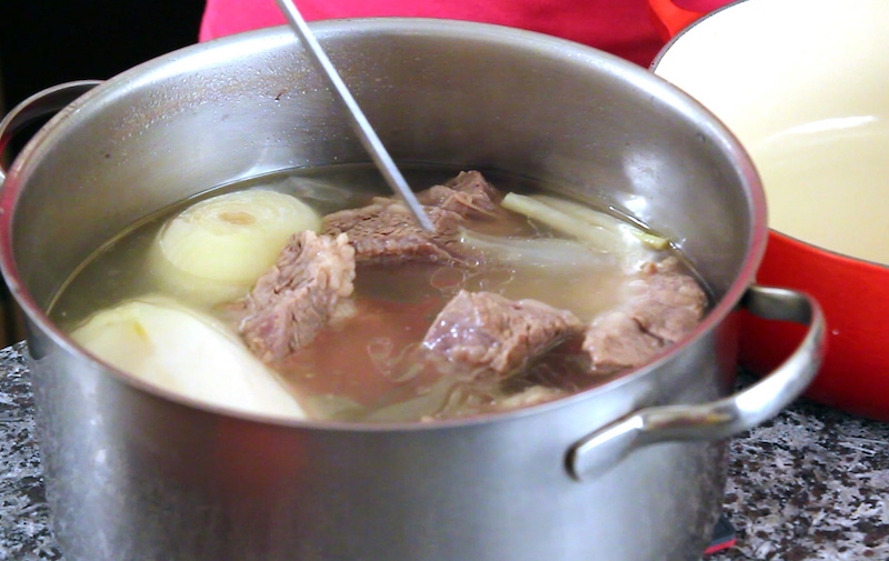 Bỏ túi cách làm món canh sườn bò thảo mộc chuẩn vị Hàn Quốc bổ dưỡng và giàu dưỡng chất - 04