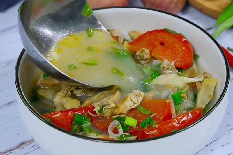Chia sẻ cách làm canh trai nấu rau răm (hình 9)