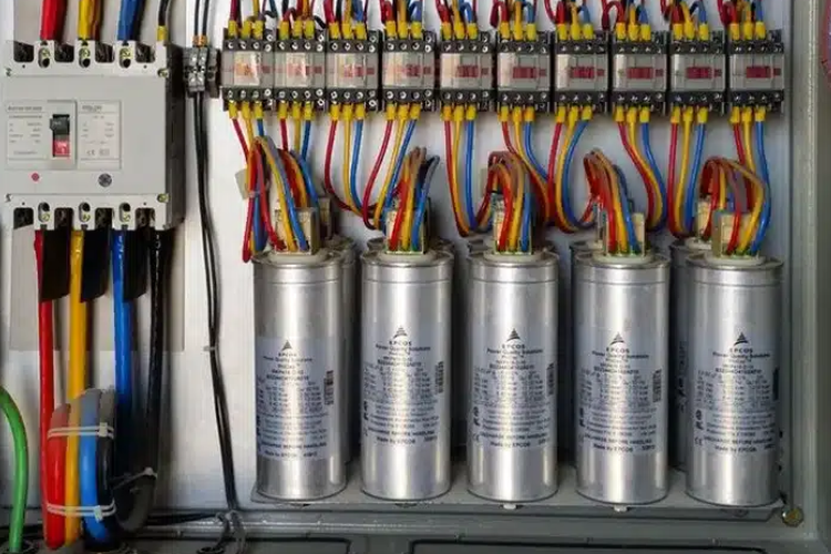 Capacitor là gì 6