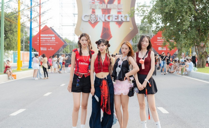 Caption đi concert 7