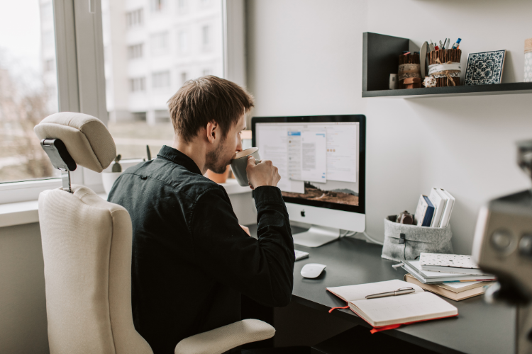 Caption tuổi 30 hài hước