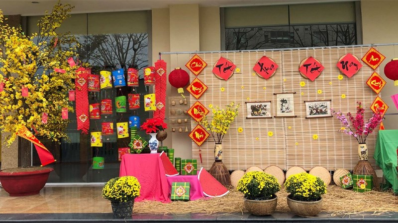 Trưng hoa ngày Tết