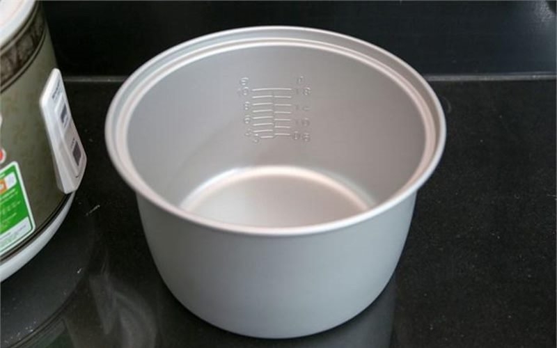 cấu tạo nồi cơm điện (hình 3)