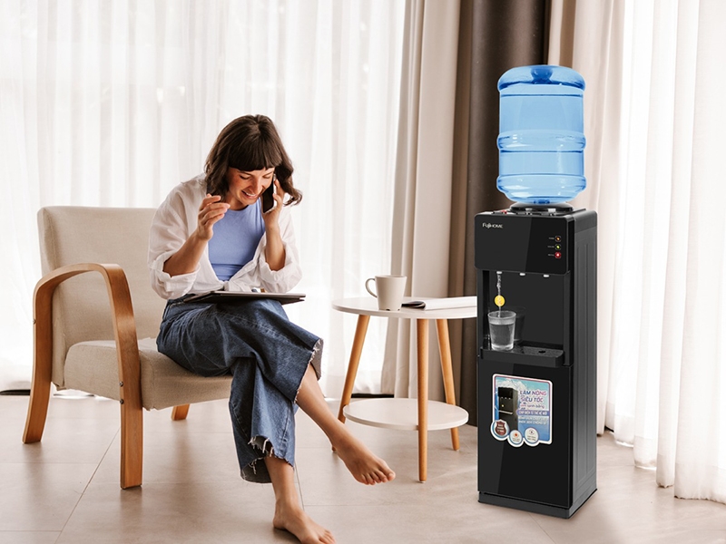 Cây nước nóng lạnh úp bình Fujihome WD61E (hình 3)