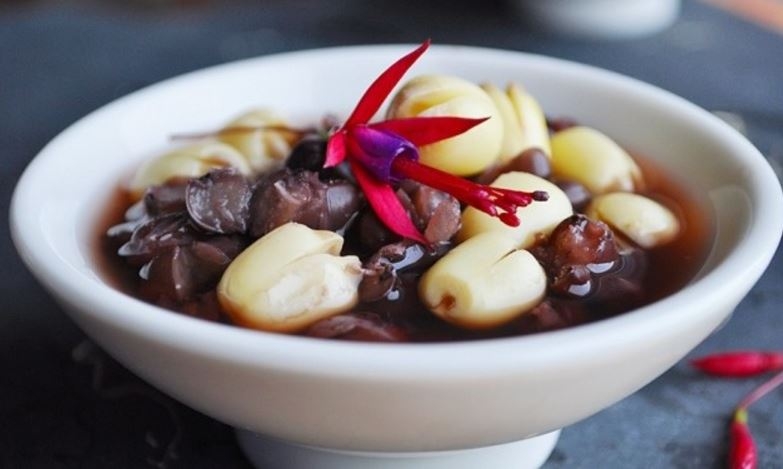 Chè hạt sen táo đỏ 1