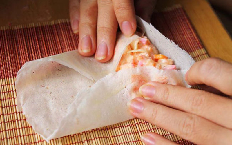 Chả giò cá hồi (hình 5)