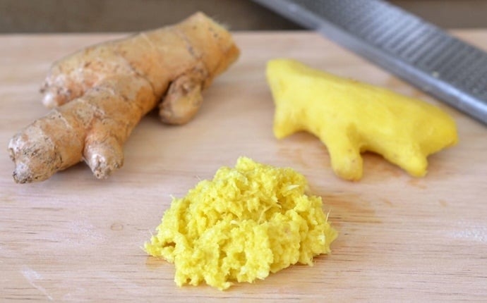 Chân gà chiên sả ớt 2