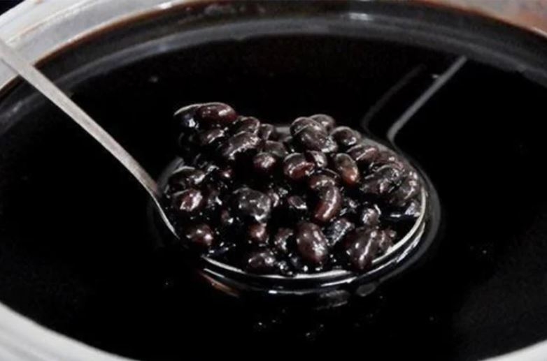 chân gà hầm đậu đen 3