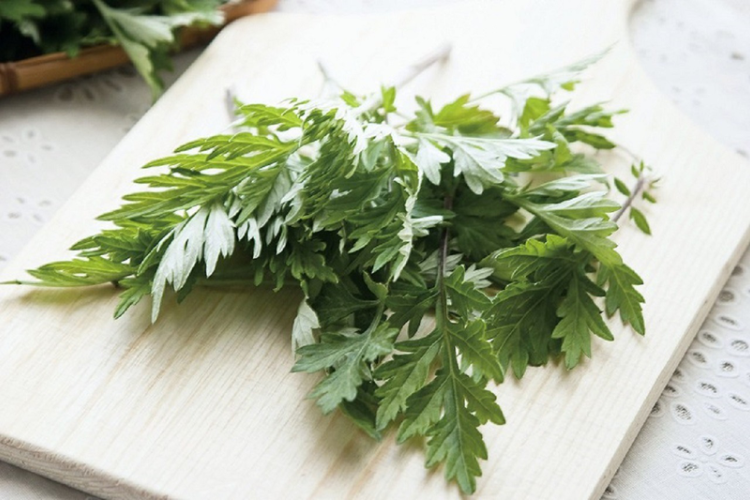 Chân giò hầm ngải cứu hình 4