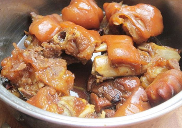 chân giò kho nước dừa tươi 4