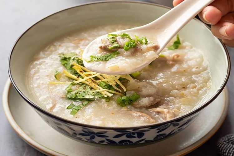 Cháo cua nấu với rau gì? Gợi ý top những loại rau ngon, bổ và hợp vị nhất