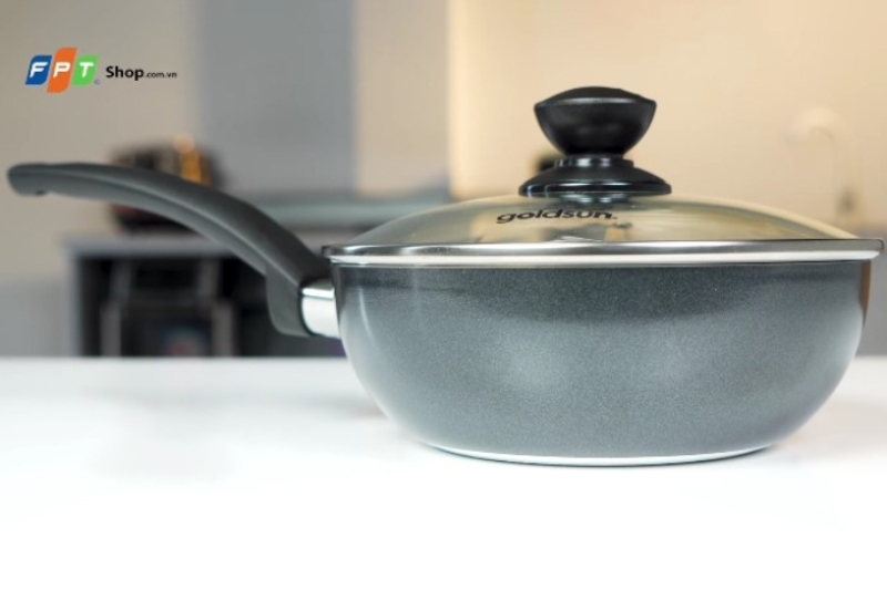 Top 5 chảo sâu lòng dùng cho bếp từ tốt nhất 2026: Hạn chế bắn dầu, giữ bếp luôn sạch sẽ