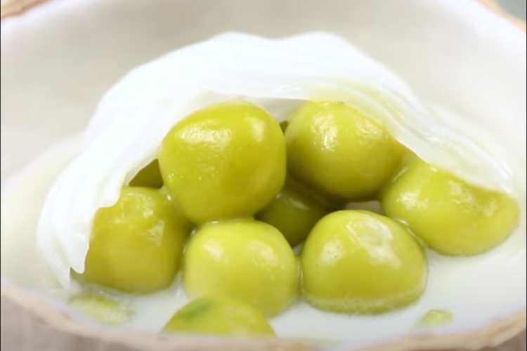 Chè bơ viên nước cốt dừa hình 6