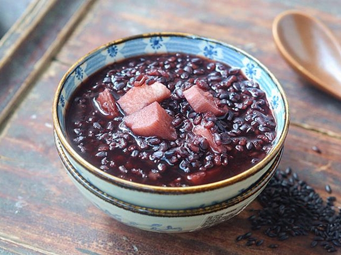 chè khoai môn nếp cẩm 7