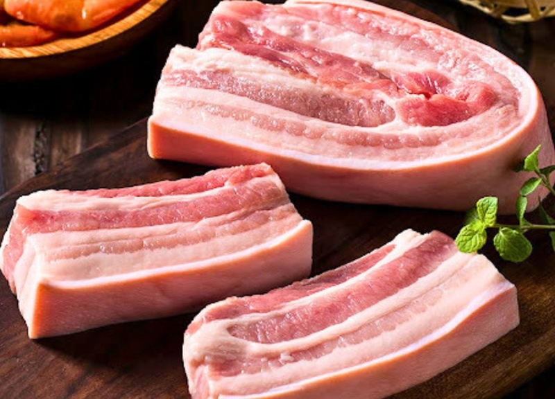 Chia sẻ cách làm ba chỉ om chuối đậu (hình 2)hi-om-chuoi-dau-2.jpg