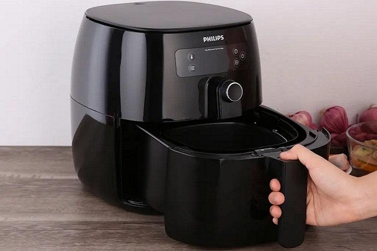 Cho nước vào nồi chiên không dầu được không? (Hình 6)