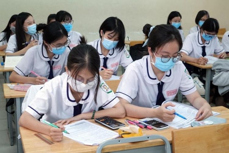 Chọn lớp luyện thi hè vào lớp 10 cho học sinh