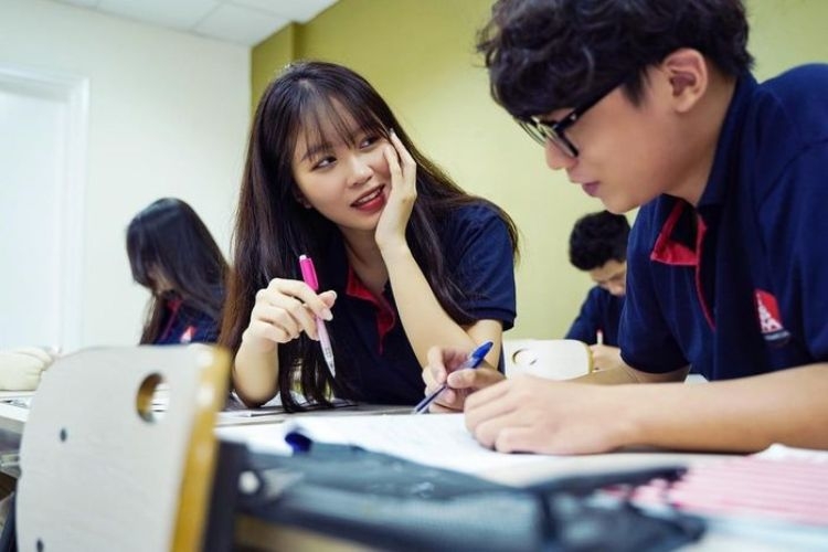 Chọn lớp luyện thi hè vào lớp 10 cho học sinh