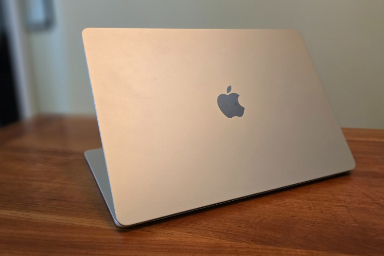 Chọn mua MacBook Air hay Ultrabook - hình 1